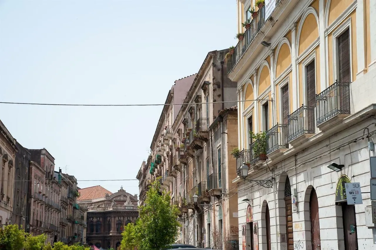 Homes4Holidays - Teatro Massimo Catania 0*,  Italy